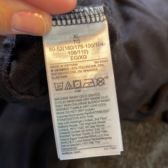 GAP FACTORY Cozy Black Jumper XL - Picture 6 of 6